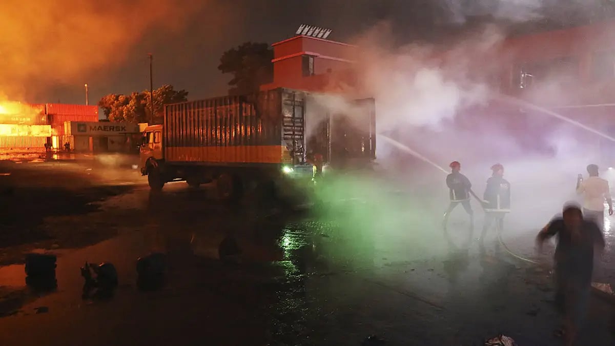 49 People Killed, Over 450 Injured In Major Fire At Bangladesh Chemical Container Depot