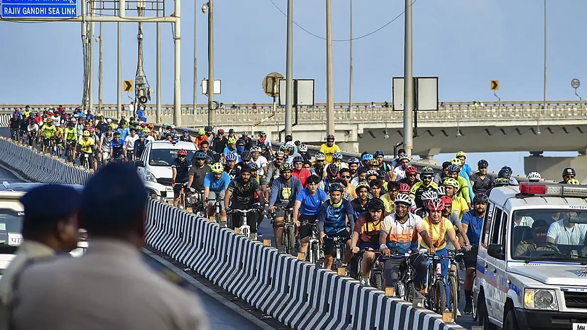 Monetary Reward For Reporting Instances Of Green Norm Violations In Bengal