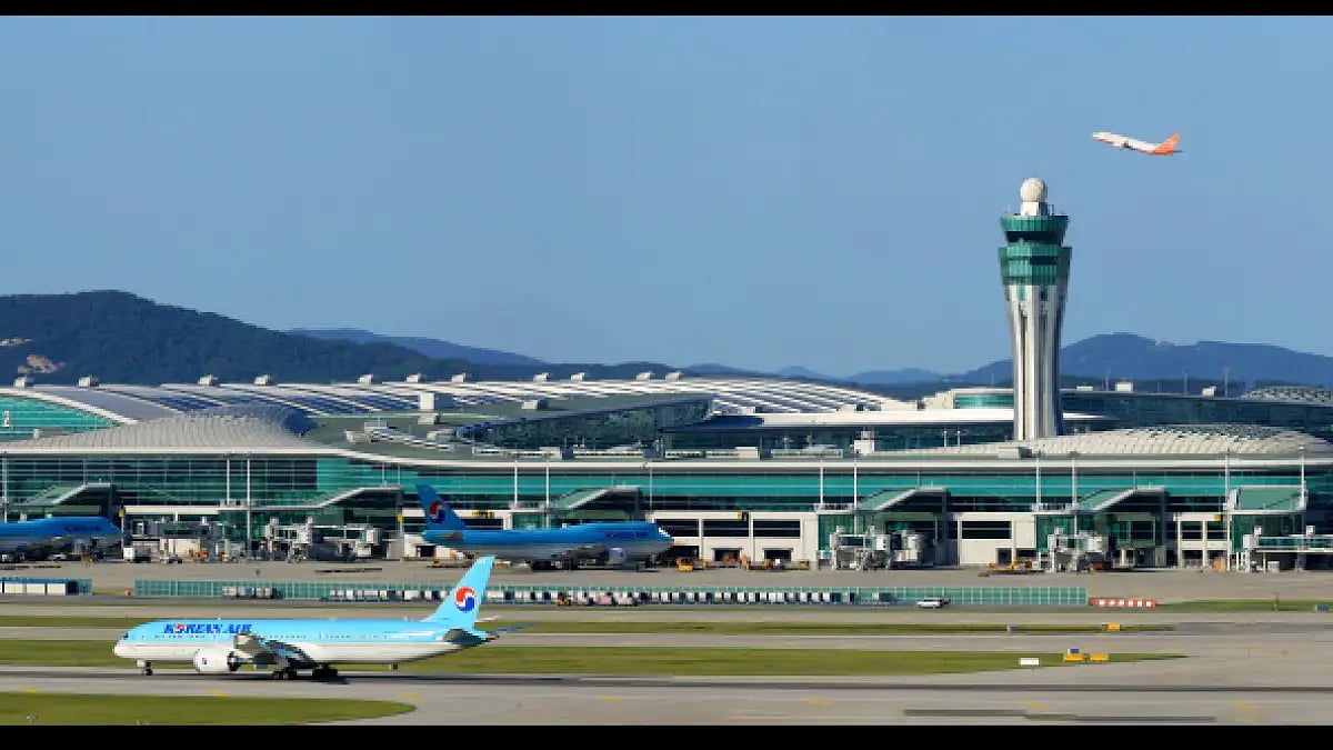 All travel bans imposed on foreign travellers without vaccination will start from 8th June