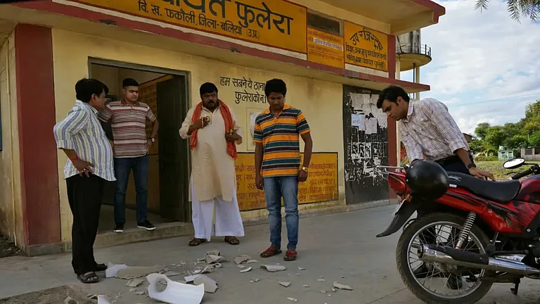 A Still From 'Panchayat 2' - null