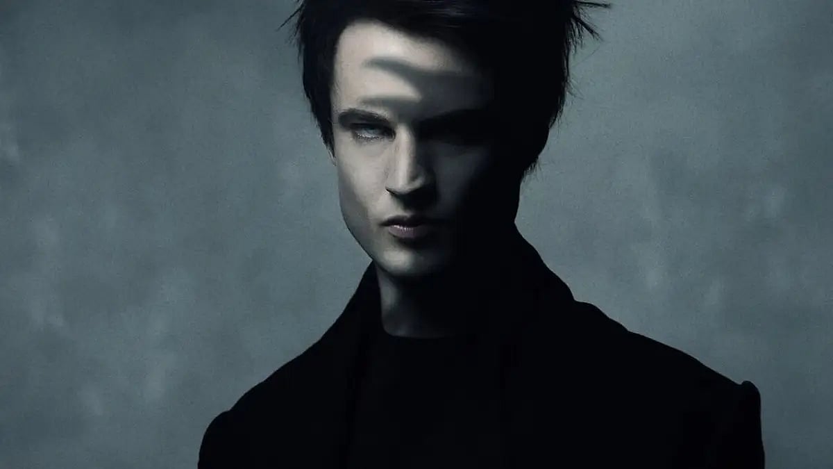 Tom Sturridge In 'The Sandman'