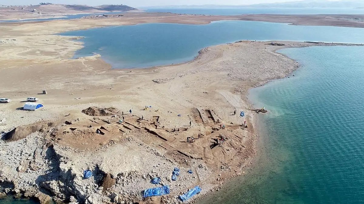 They unearthed an industrial complex, fortifications with walls and towersq