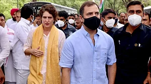 Rahul Gandhi arriving at ED office with sister and fellow Congress leader Priyanka Gandhi Vadra