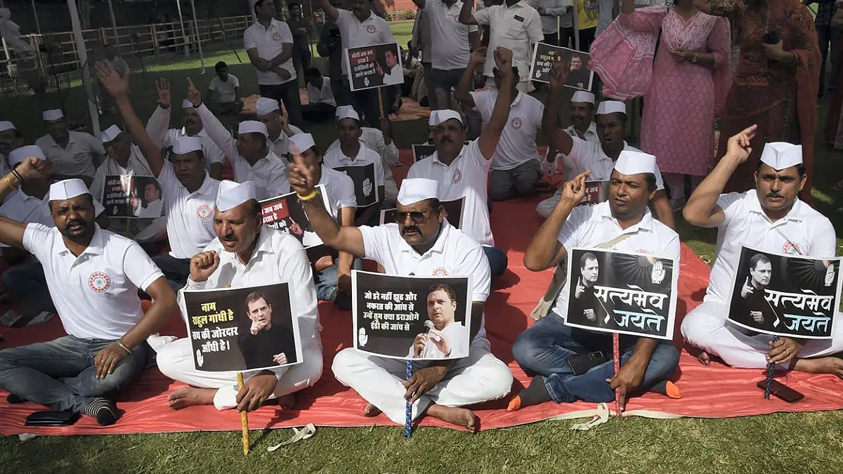 178 Congress Workers Detained For Violating Orders Against Gathering