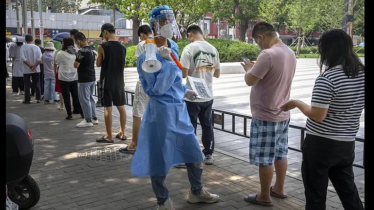 China Covid Outbreak - null