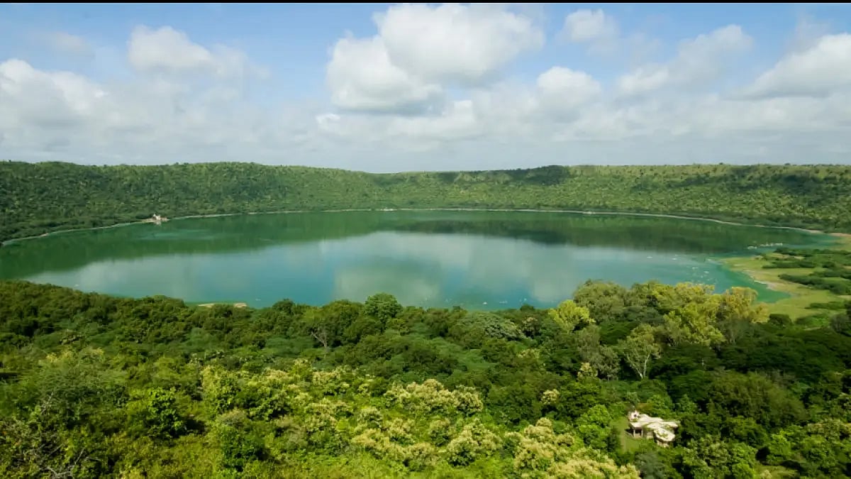Lonar crater where aturalists have found strange life forms, including methane-eating bacteria. 