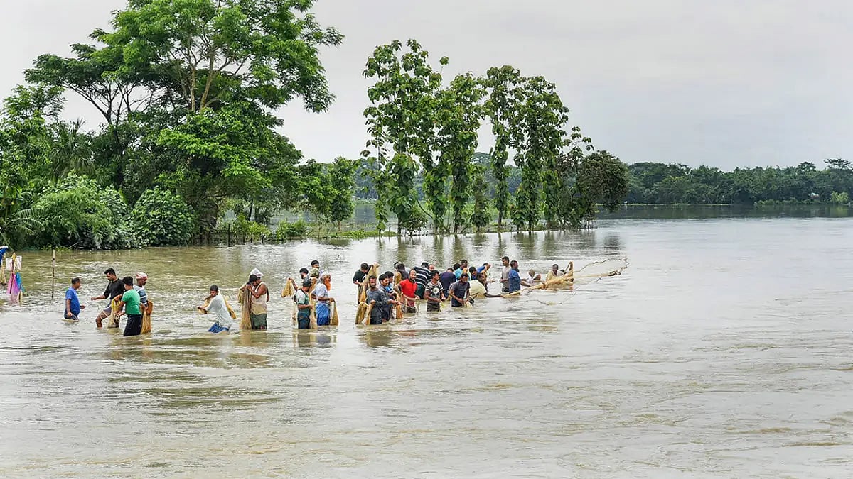 Two Policemen Washed Away By Flood Waters, Bodies Found