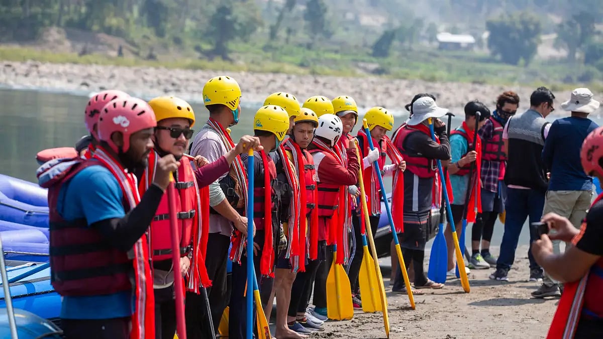 The competition winners covered the approximately 14 km stretch of the river from Sippi to Daporijo.