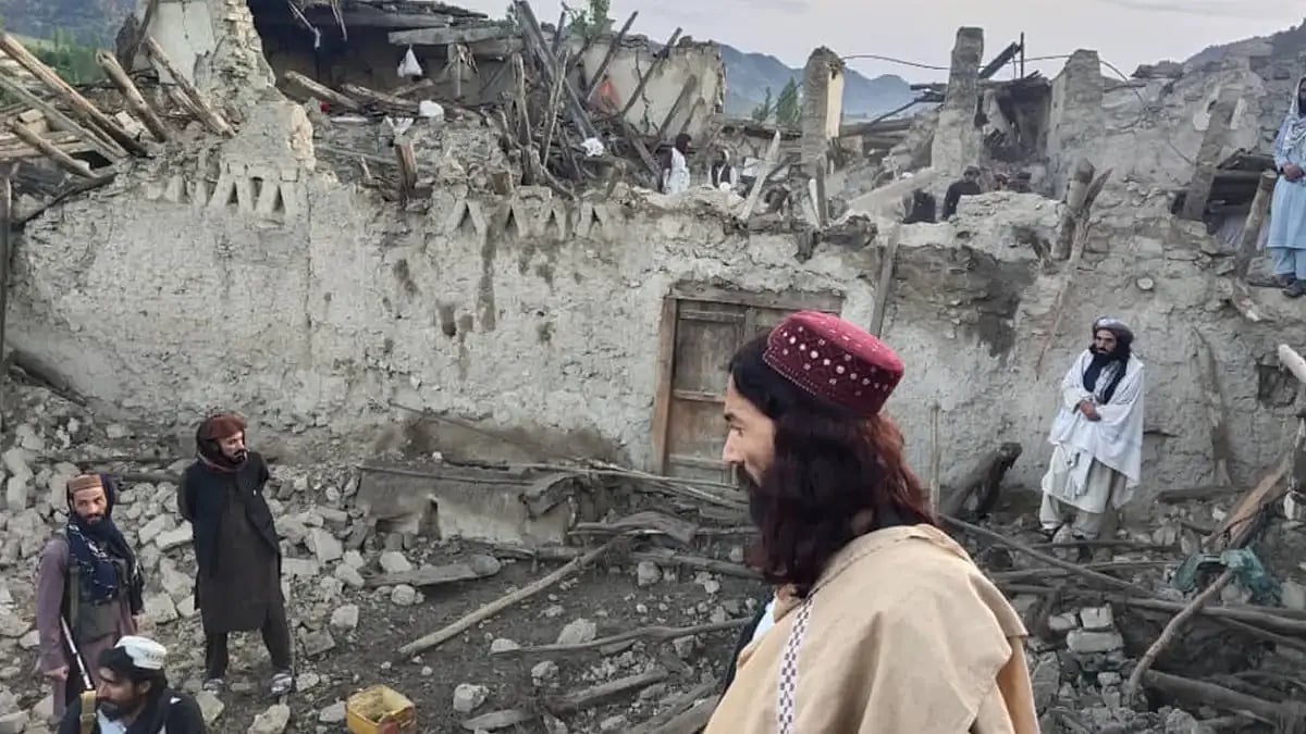 Survivors Dig By Hand After Afghanistan Earthquake Killing 1,000 People