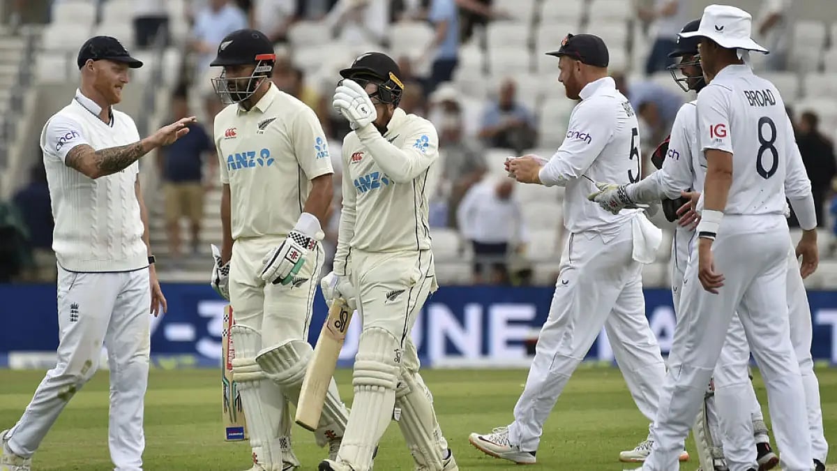 Daryl Mitchell and Tom Blundell registered their third century stand in this series.