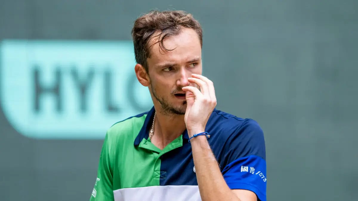 Daniil Medvedev had only one break opportunity against the 20th-ranked Robert Bautista Agut. 