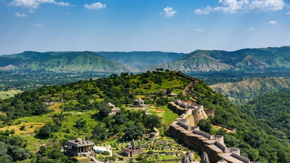 The Kumbhalgarh fort in Rajasthan has been built on the Aravalli Hills