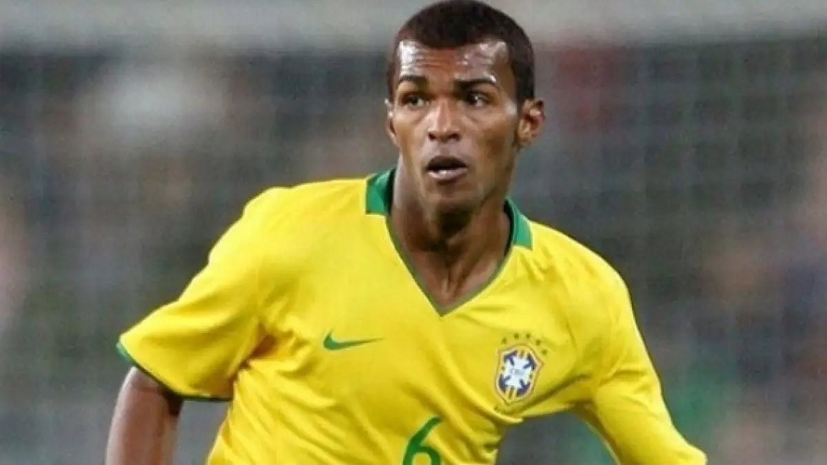 Richarlyson was also in Atletico Mineiro's Copa Libertadores winning squad in 2013.