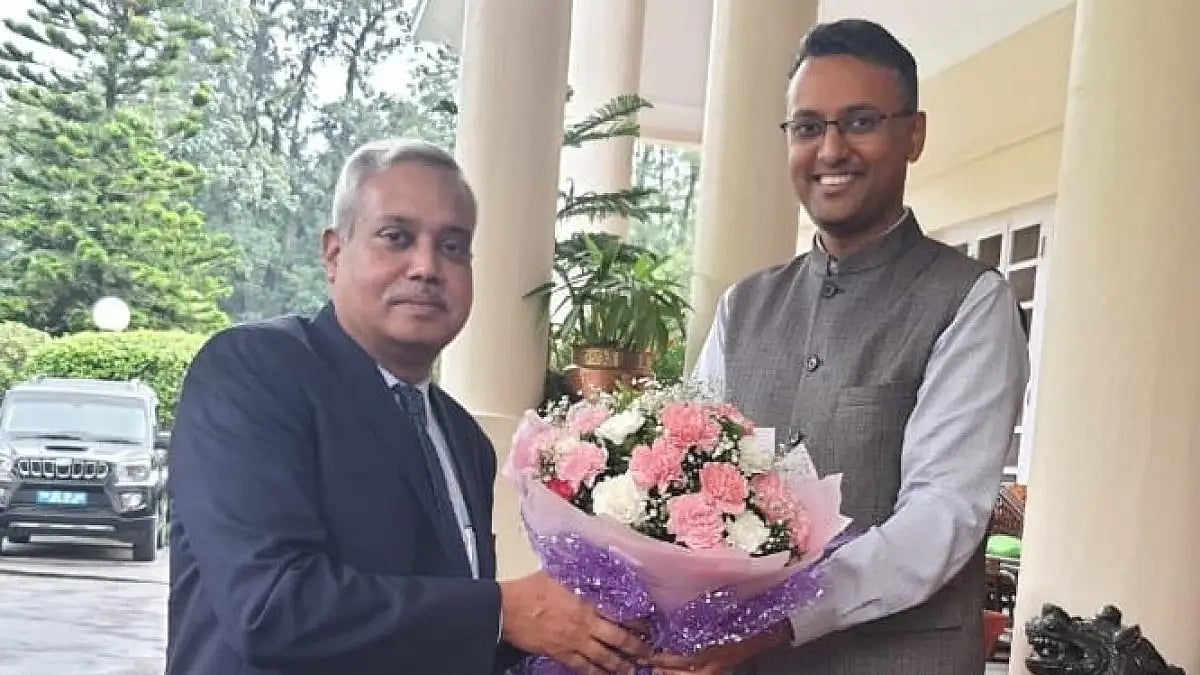 Shri Naveen Srivastava 