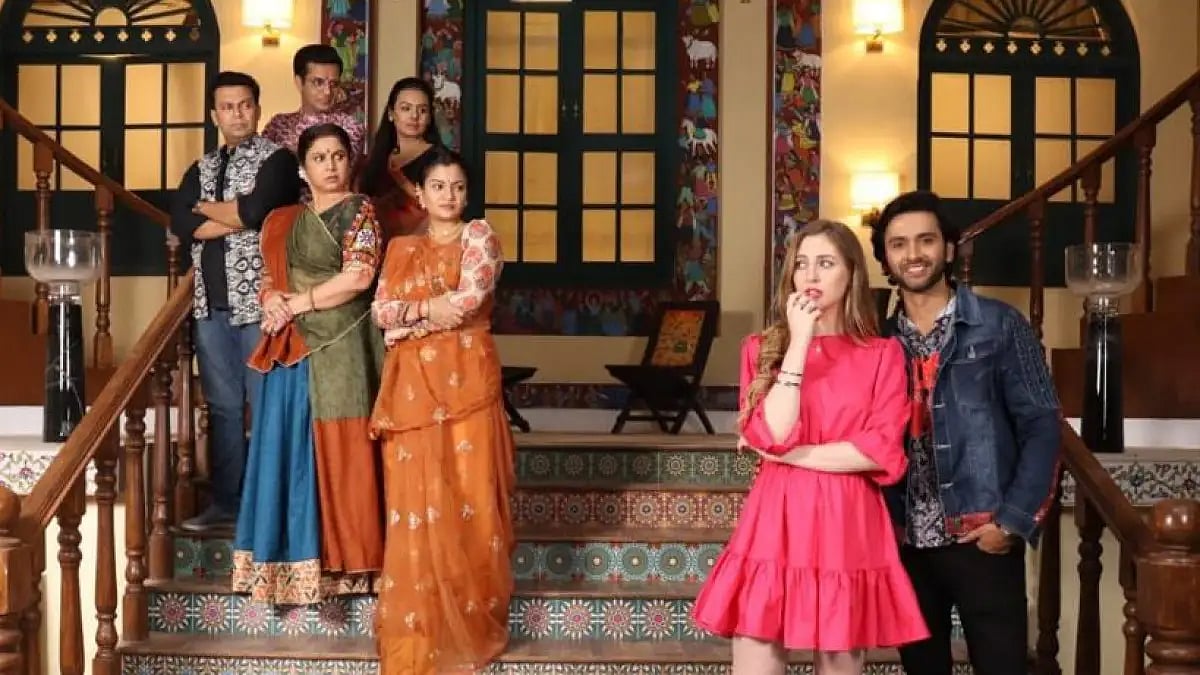 'Anandibaa Aur Emily' 