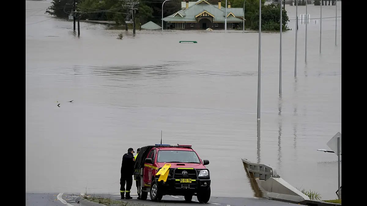 China Floods Leave At Least 12 Dead, Thousands Evacuated