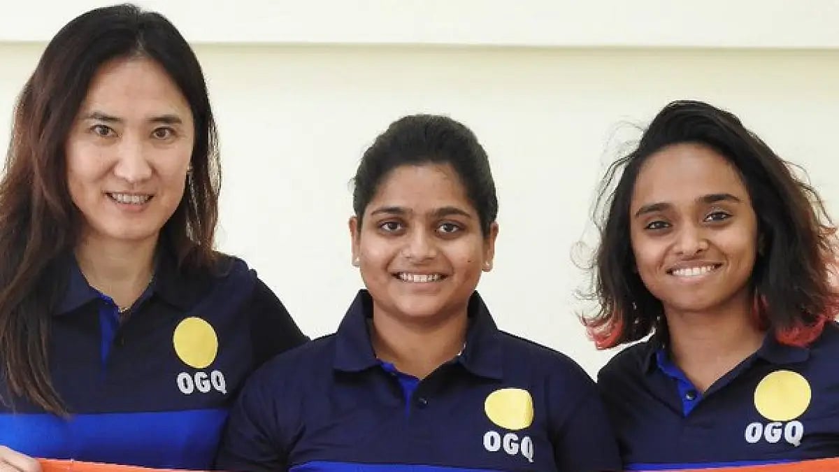 Medallist Munkhbayar (L) was Rahi Sarnobat's coach at the 2018 Asian Games. 