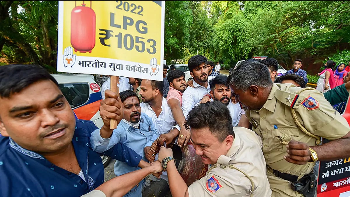 Jammu & Kashmir Congress Claims BJP Government Looting People In Installments