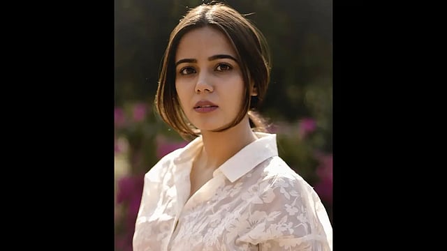 Monica Chaudhary Gains 20 KG For Her Role In 'Salt City'