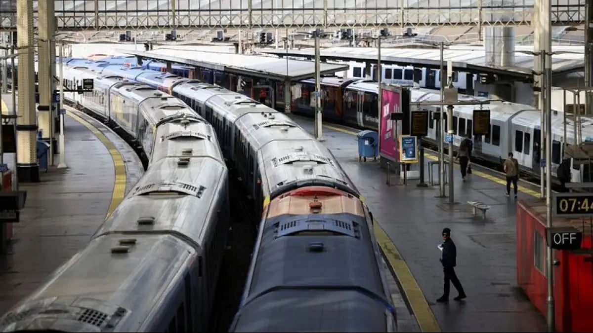 U.K. railworkers strike