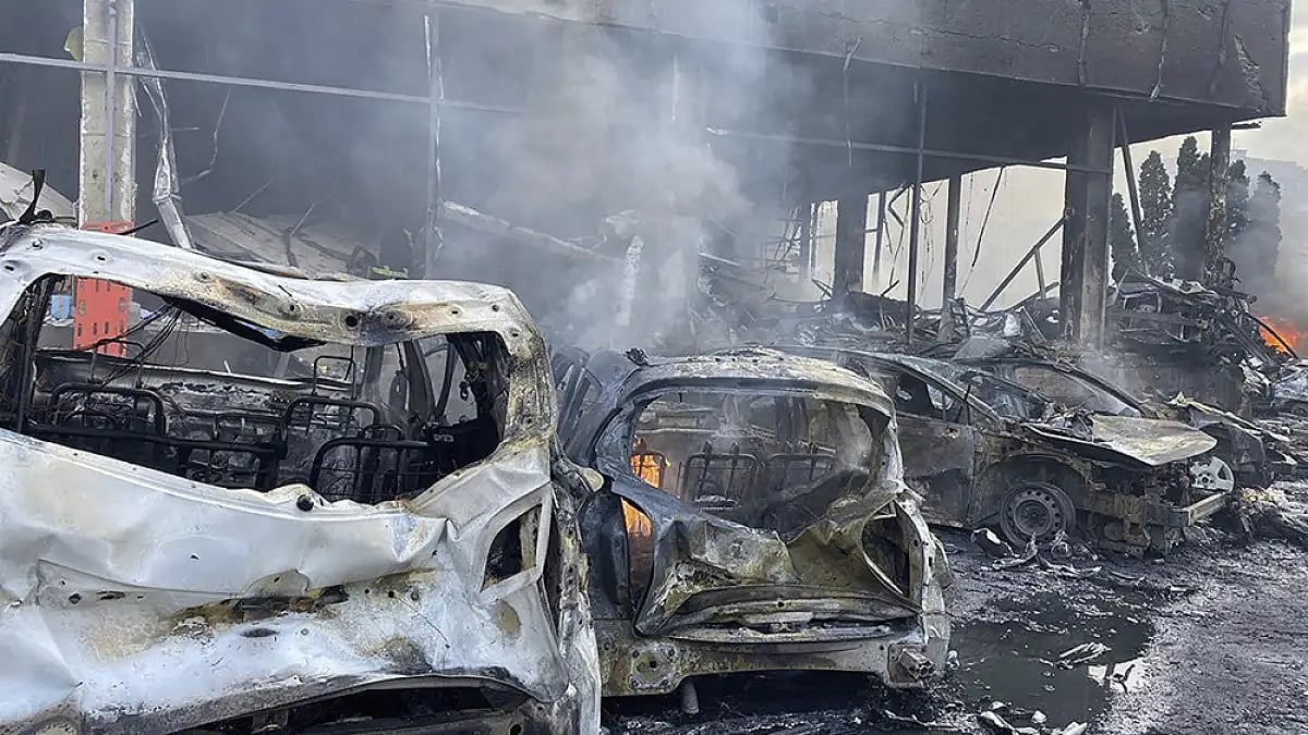 EU Promises More Ukraine War Aid, Calls For Sanctions Unity