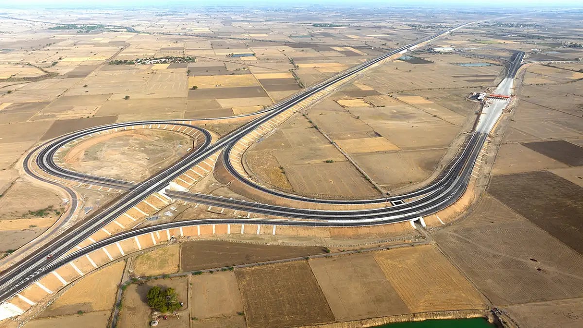 Akhilesh Takes A Dig At UP Government Over Bundelkhand Expressway Potholes