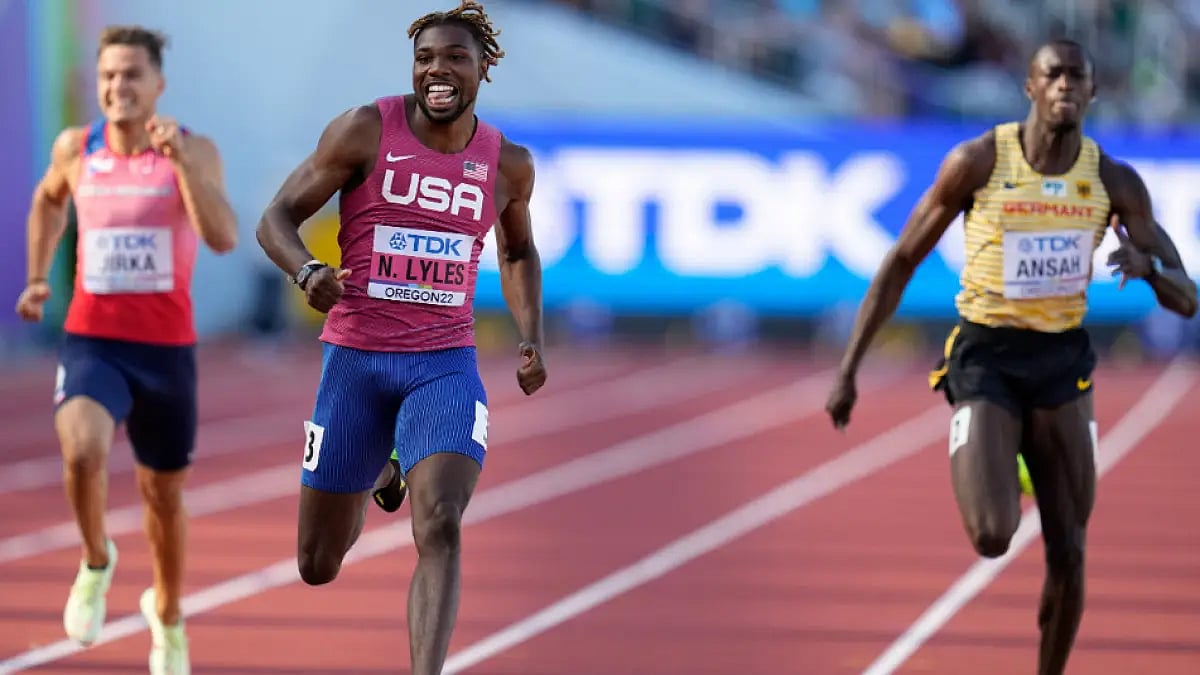 Noah Lyles wins a heat in the men's 200m at the World Athletics Championships 2022.