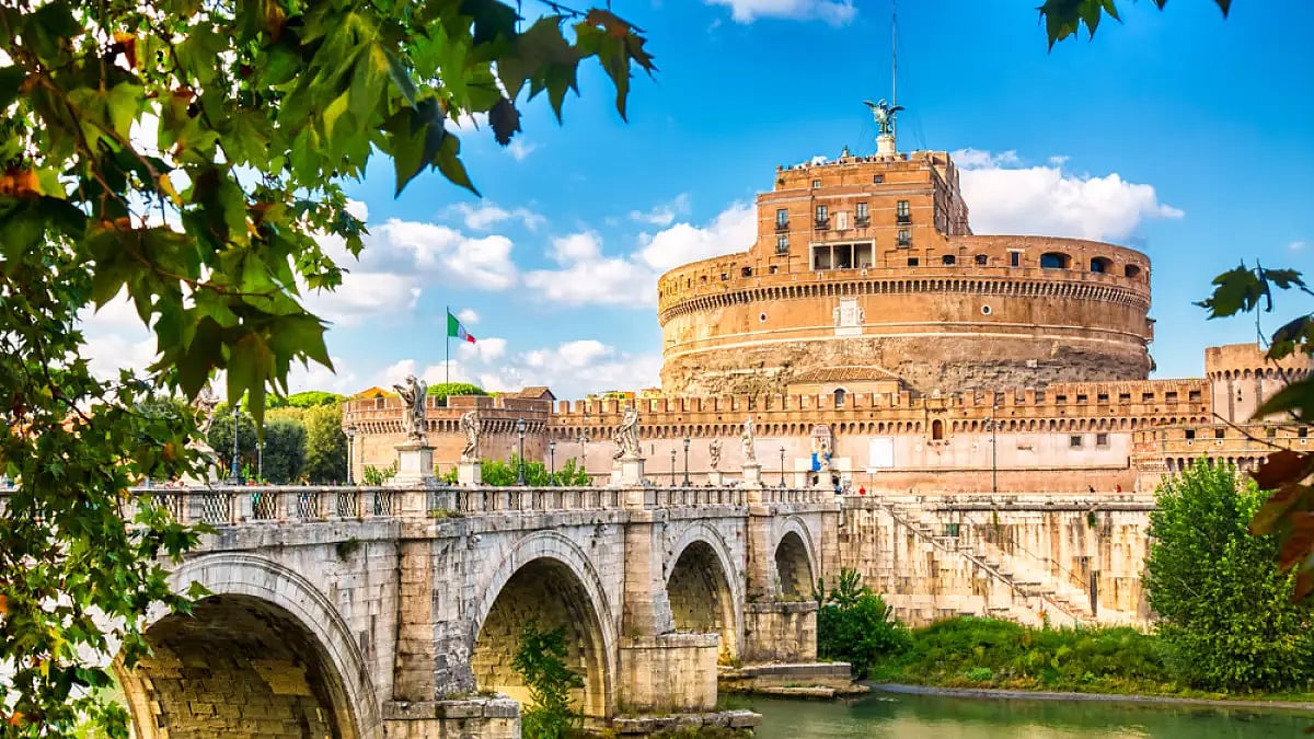 With the decrease in the water levels of Rome’s Tiber River, an ancient bridge has been discovered