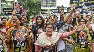 Sonia Gandhi Leaves ED Office After 2 Hours Of Questioning