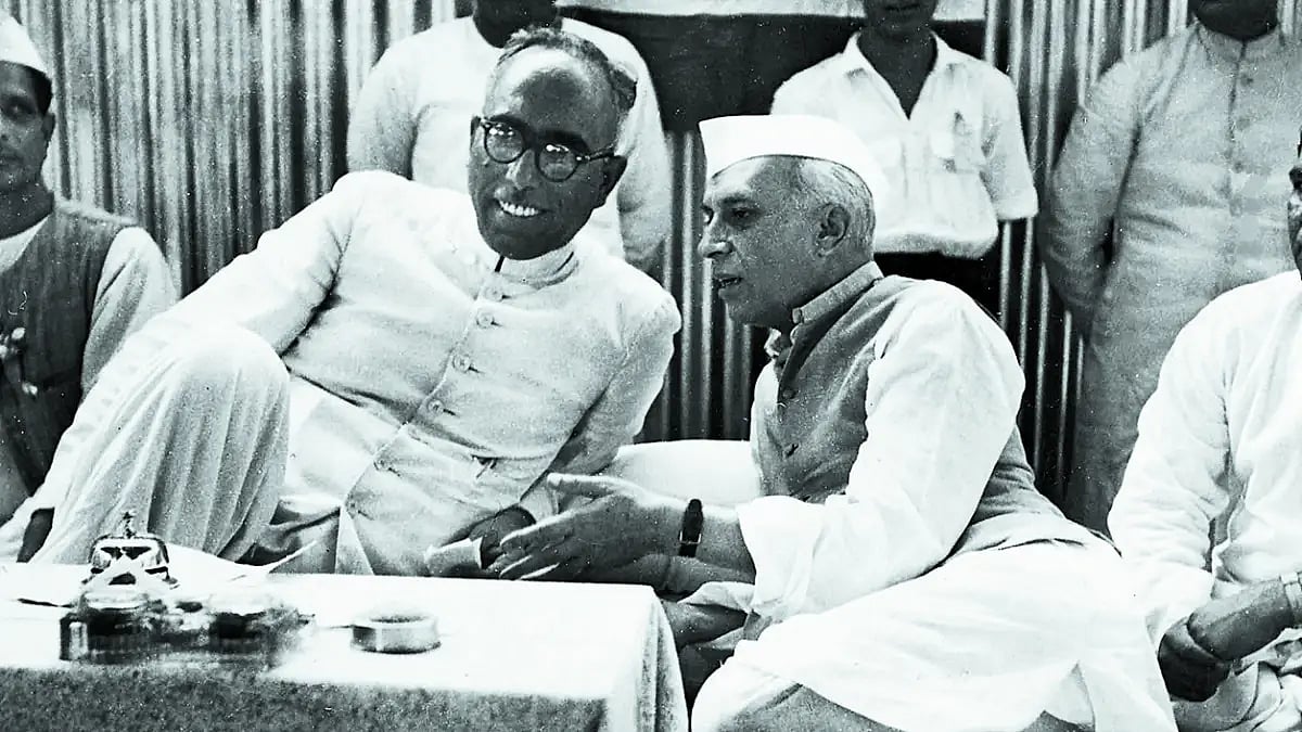 Just catching up?: Prime Minister Jawaharlal Nehru in conversation with J&K Prime Minister Sheikh Abdullah