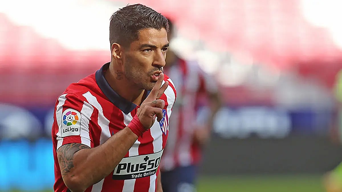 Luis Suarez became a free agent after his two-season contract expired with Atletico Madrid in Spain.