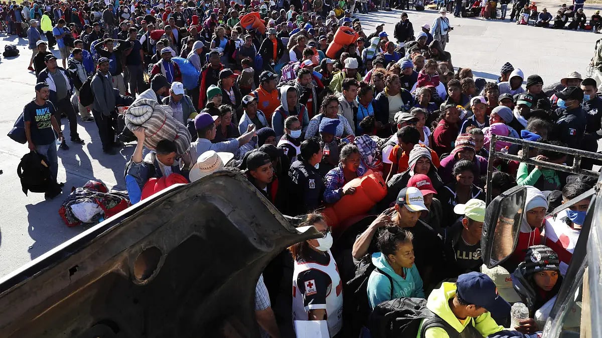 94 migrants escape suffocation in truck in Mexico