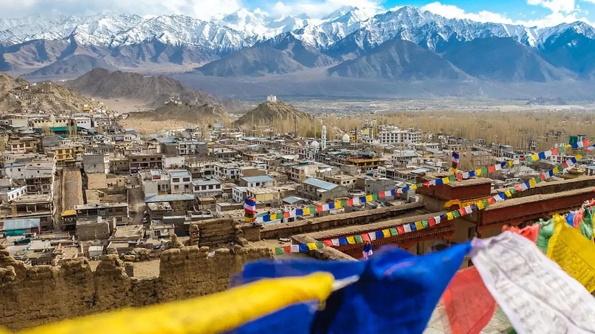 FTII Pune signs MoU to introduce film & television courses in Ladakh University