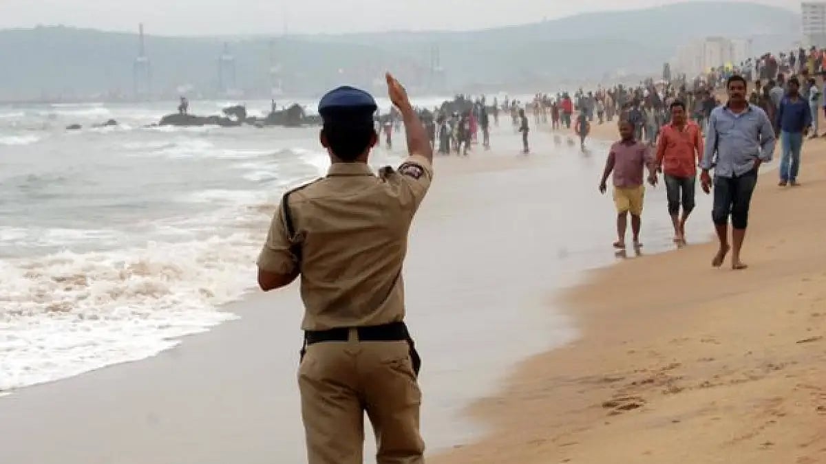 Toll in Andhra Pradesh beach tragedy rises to 3