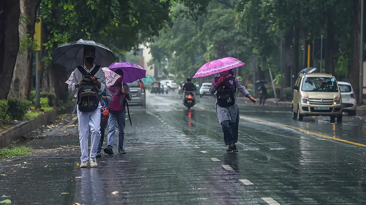 Light Rain predicted in Delhi