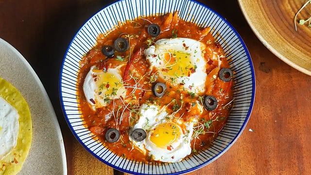 Bengaluru Local: Enjoy Classic Breakfast Dishes From Around The World At The RCB Bar & Cafe