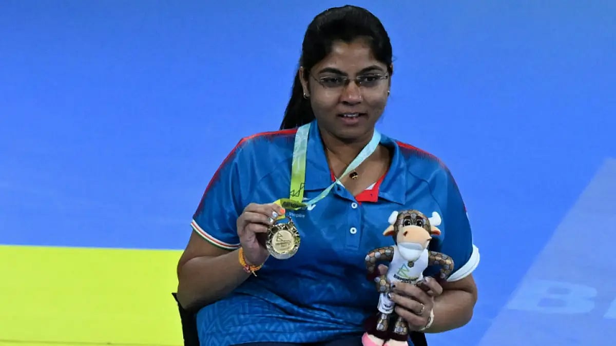 Bhavina Patel poses with her Para Table Tennis gold medat at Commonwealth Games 2022.  