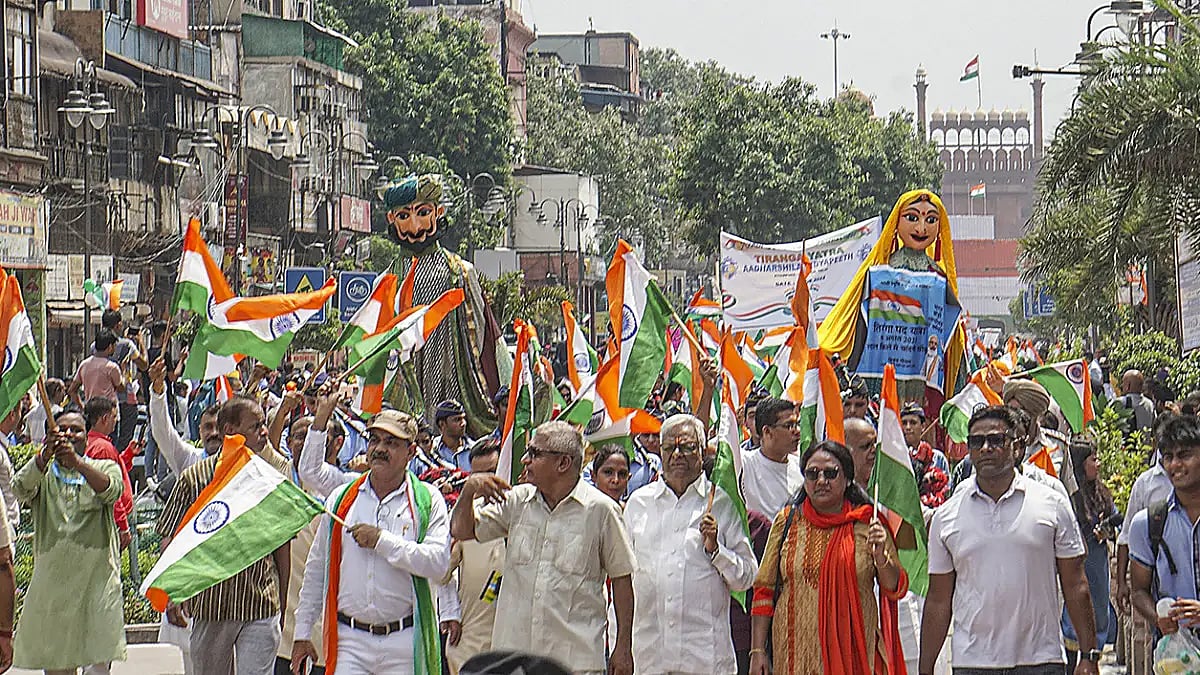 Hundreds Participate In 'Tiranga Yatra' In Delhi