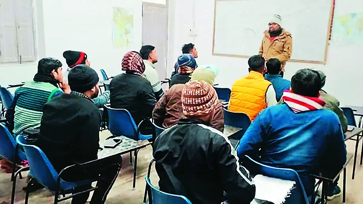 Teachers' Day: The Motihari Super-Man Behind Bihar's Super-30