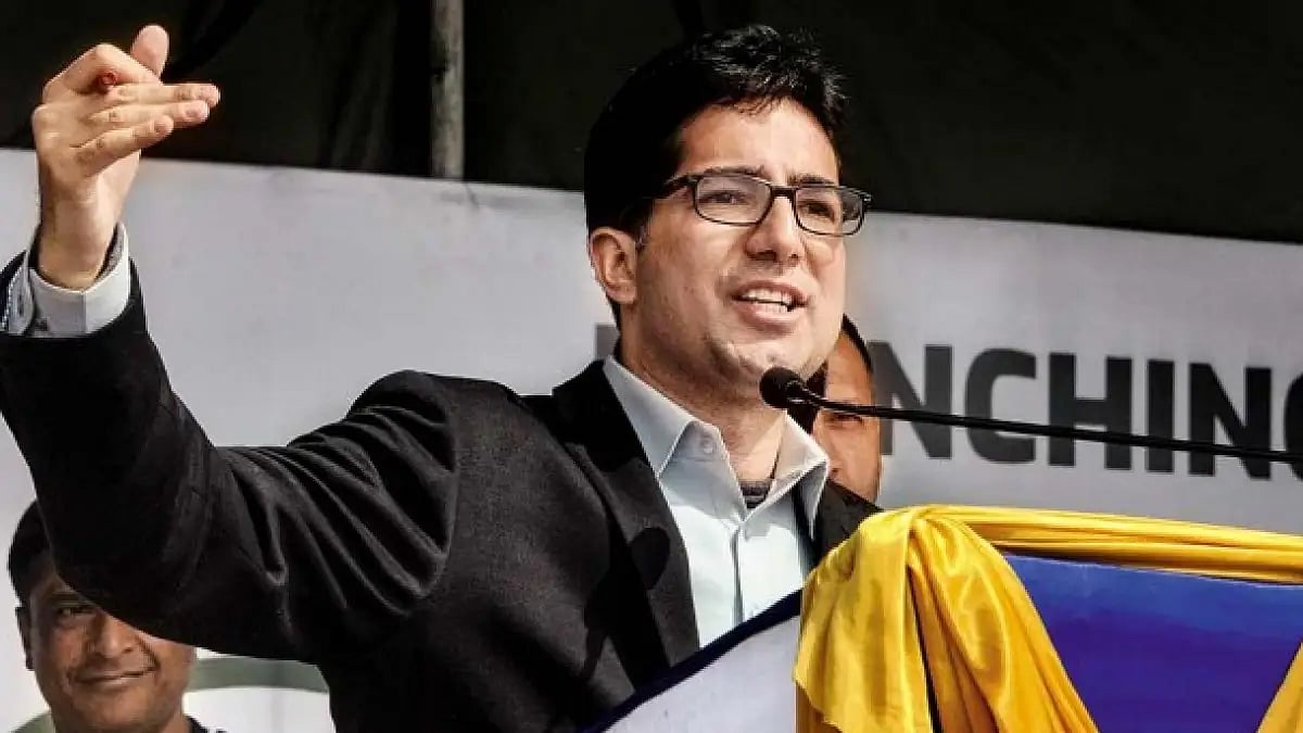 Jammu and Kashmir’s IAS officer Shah Faesal 