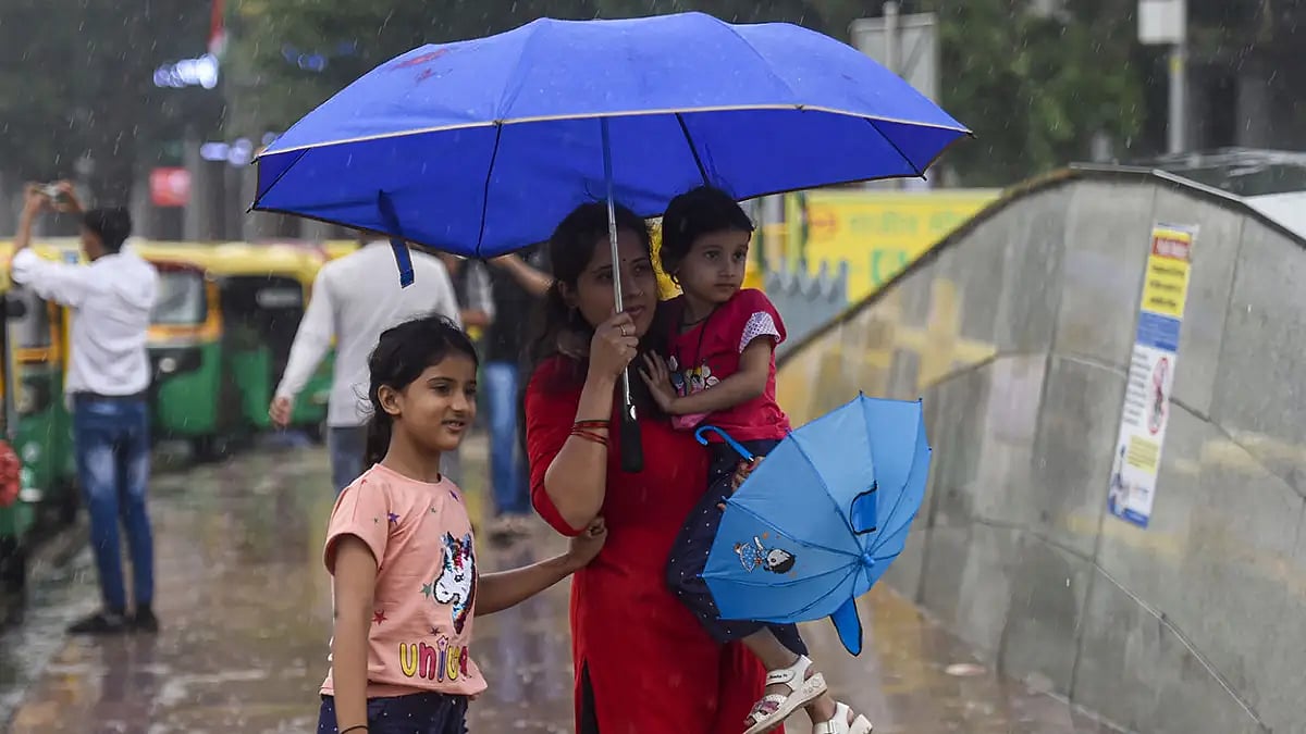 Weather: Rain in Delhi 