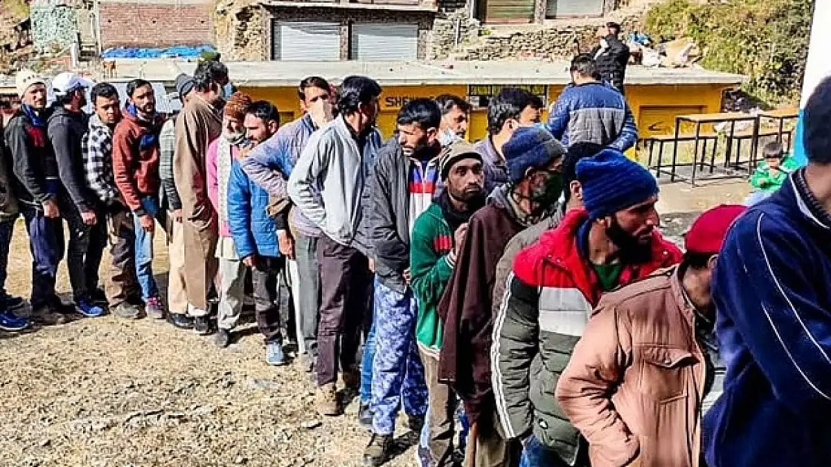 Voters standing in a queue outside polling booth in J&K (Representational image)