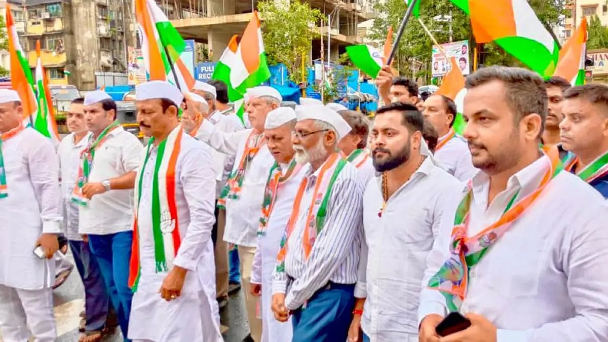 Congress leader Avaneesh Trithraj participated in the Azadi Gaurav Yatra