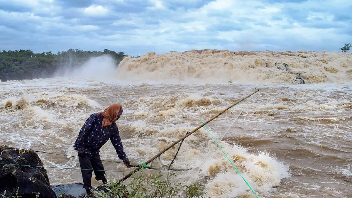 Swollen Narmada river