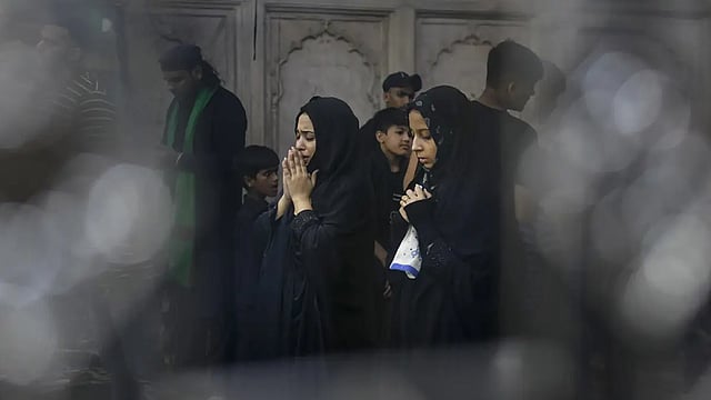 Muharram Symbolizes Spirit Of Sacrifice: AP Guv
