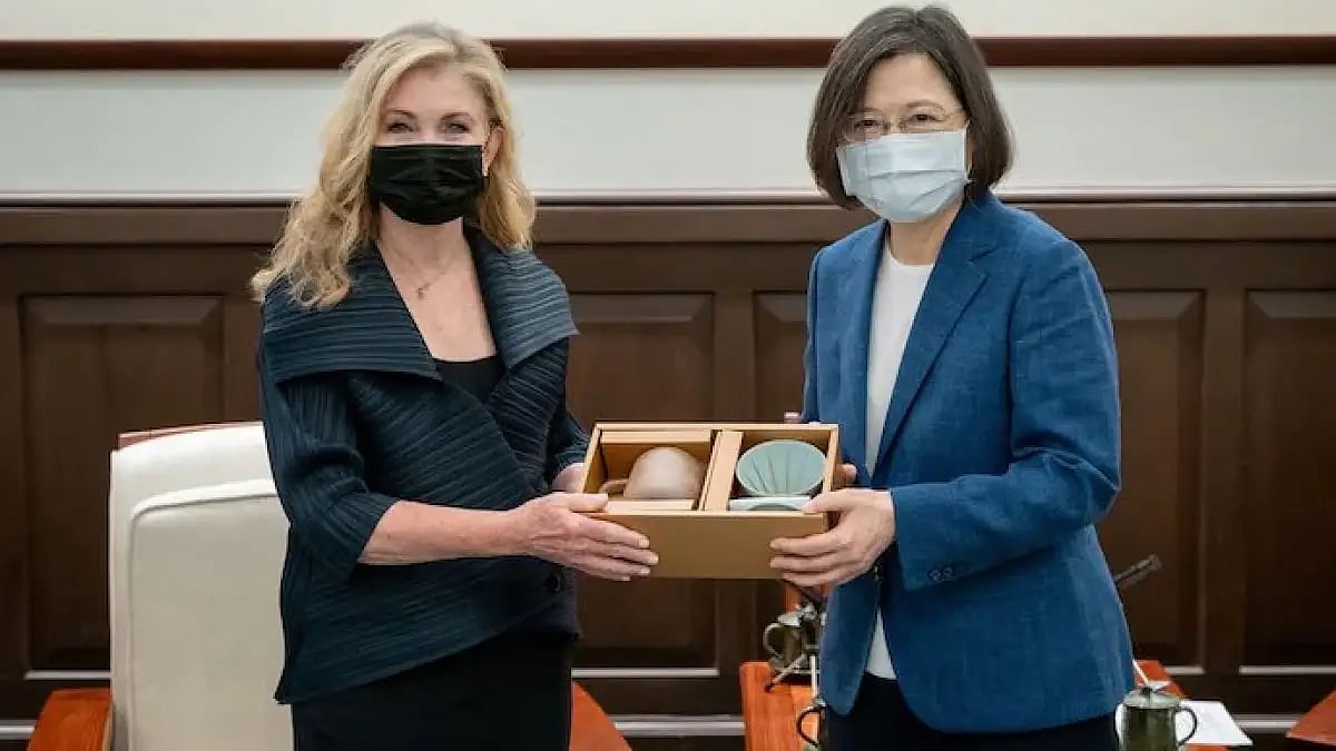 Taiwan's President Tsai Ing-wen meeting US Senator Marsha Blackburn 