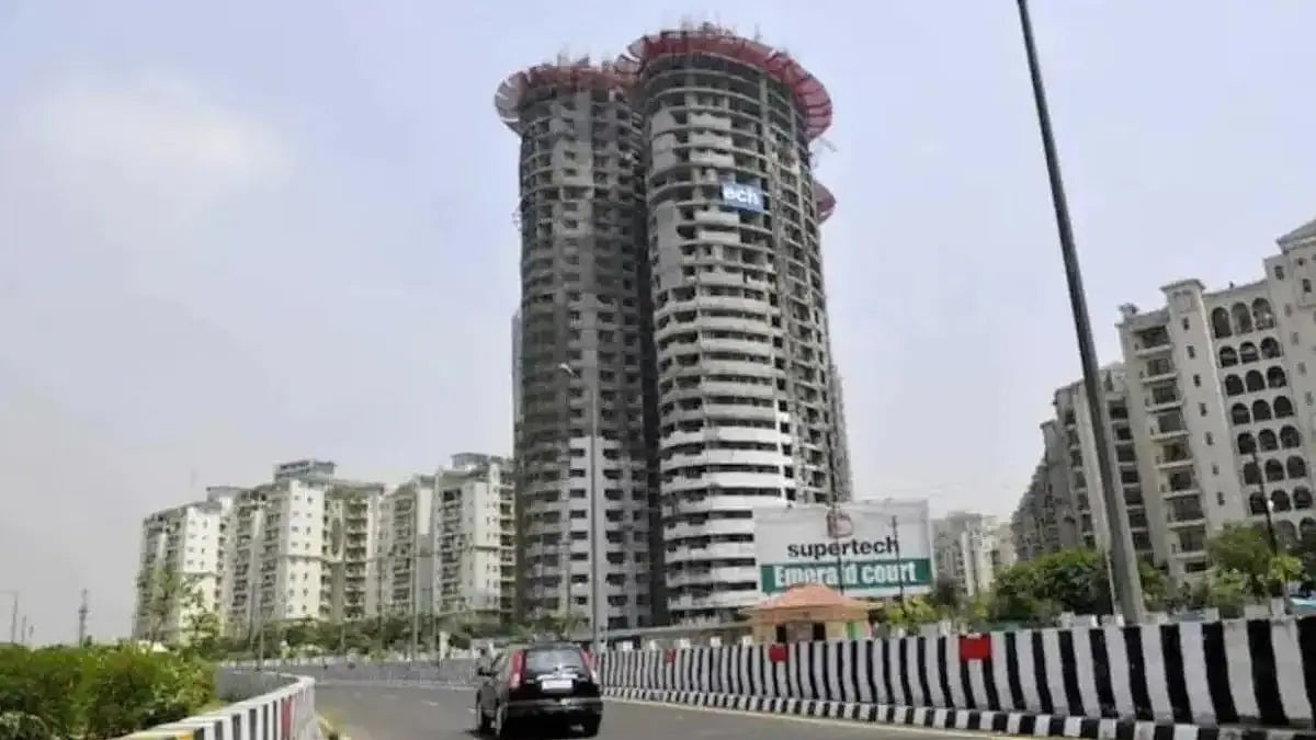 Supertech Twin Tower in Noida