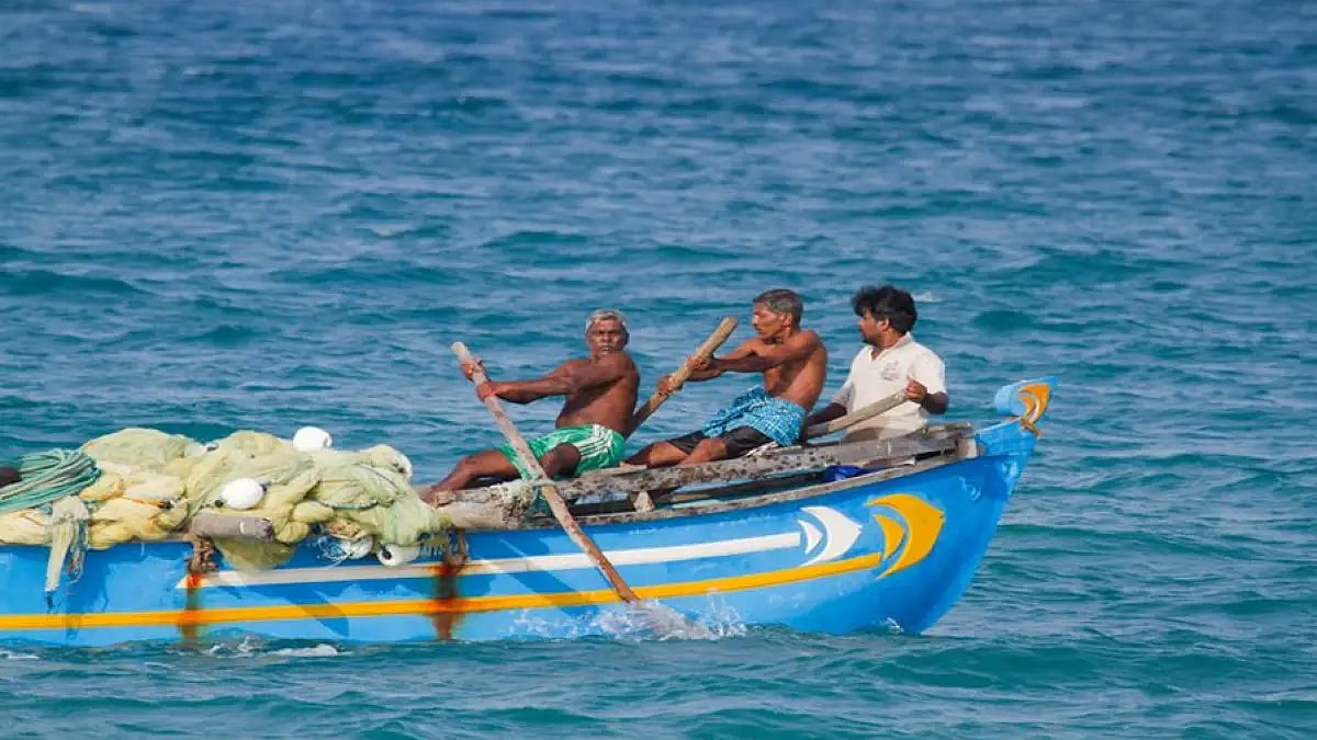 Six Indian fishermen arrested by Sri Lanka