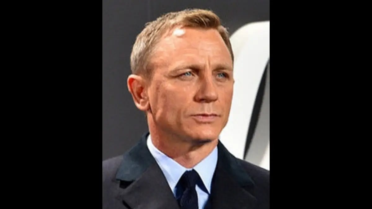 Daniel Craig