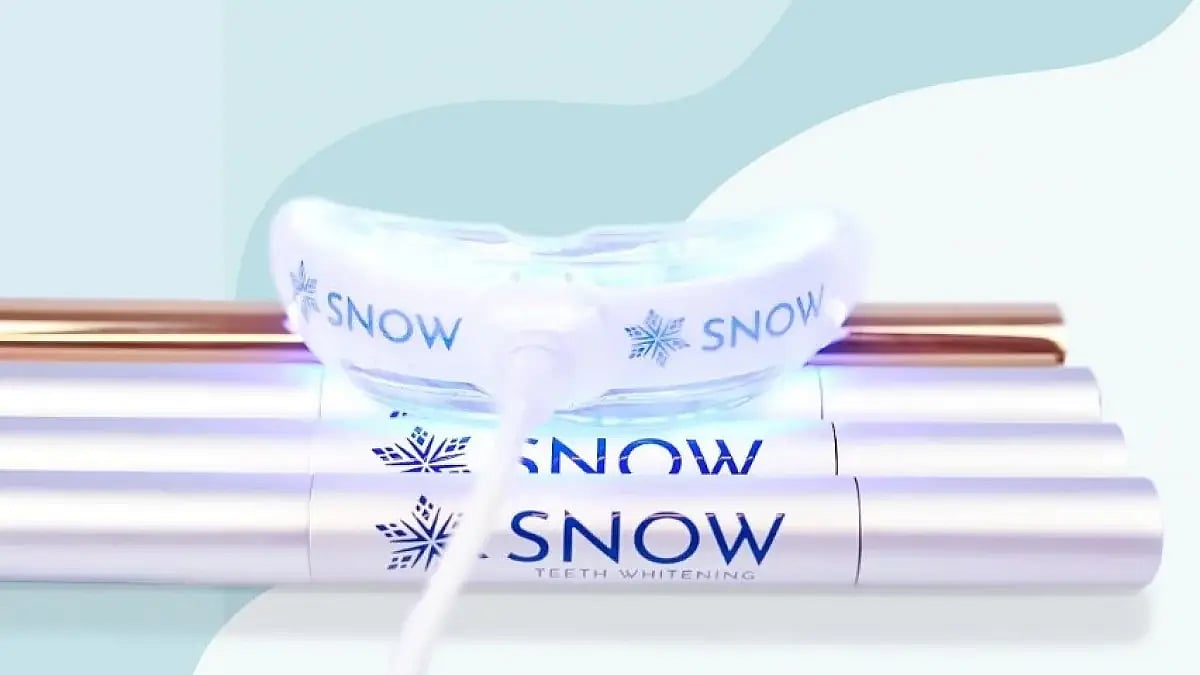 Snow Teeth Whitening